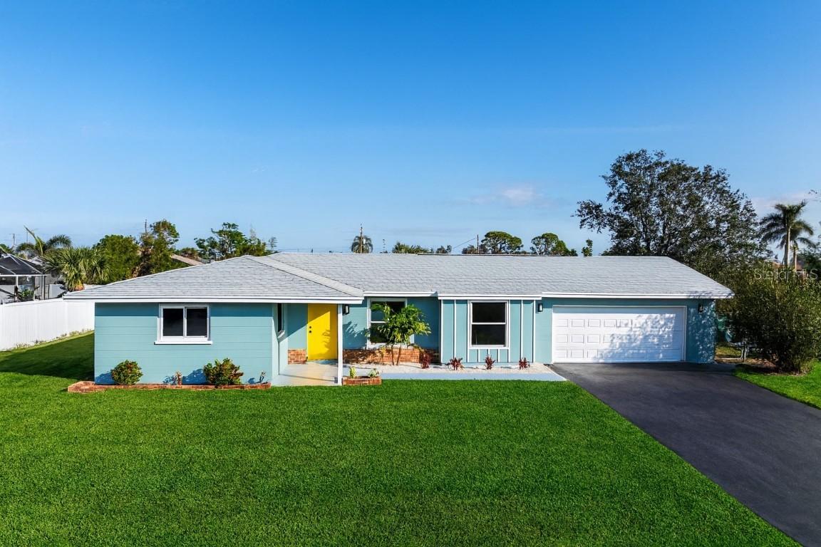 114 Francis Dr., Port Charlotte, FL 33952