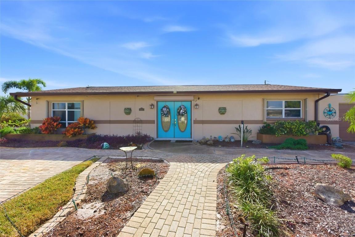 608 La Gorce Dr., Venice, FL 34293