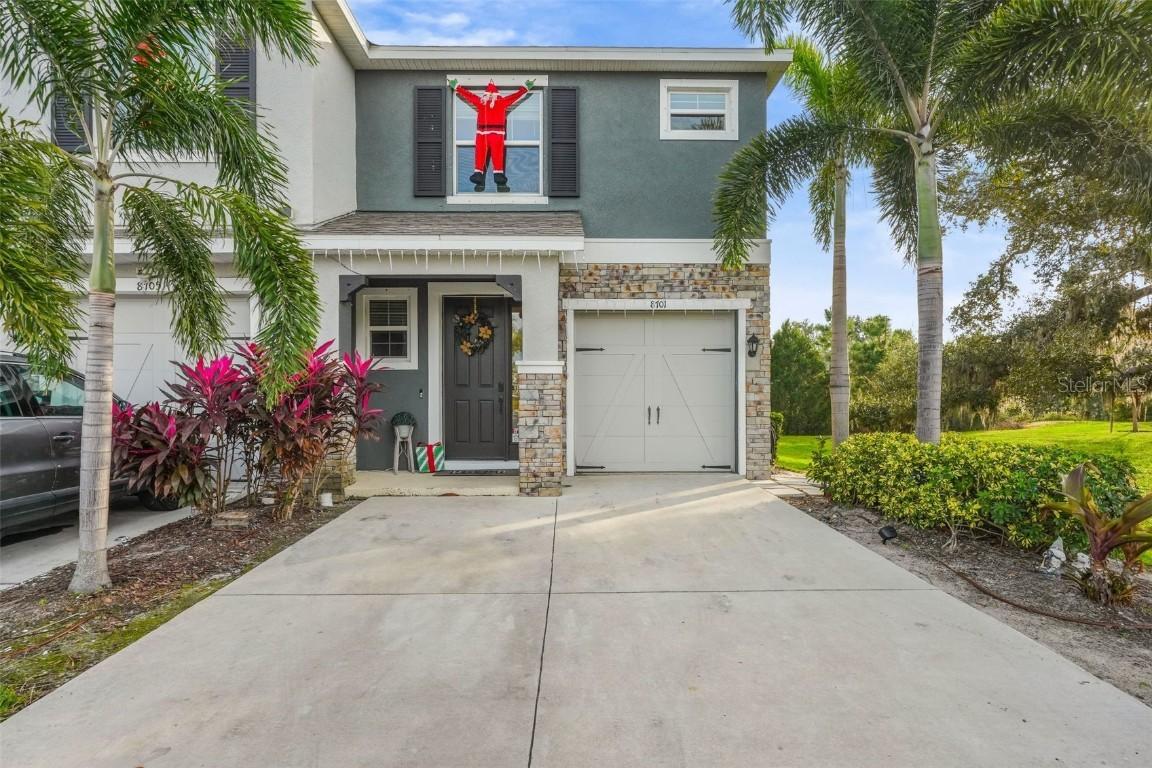 8701 Daydream St., Sarasota, FL 34238