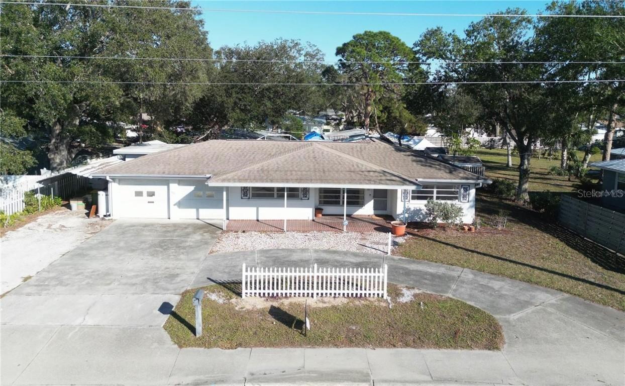 975 S Tuttle Ave., Sarasota, FL 34237