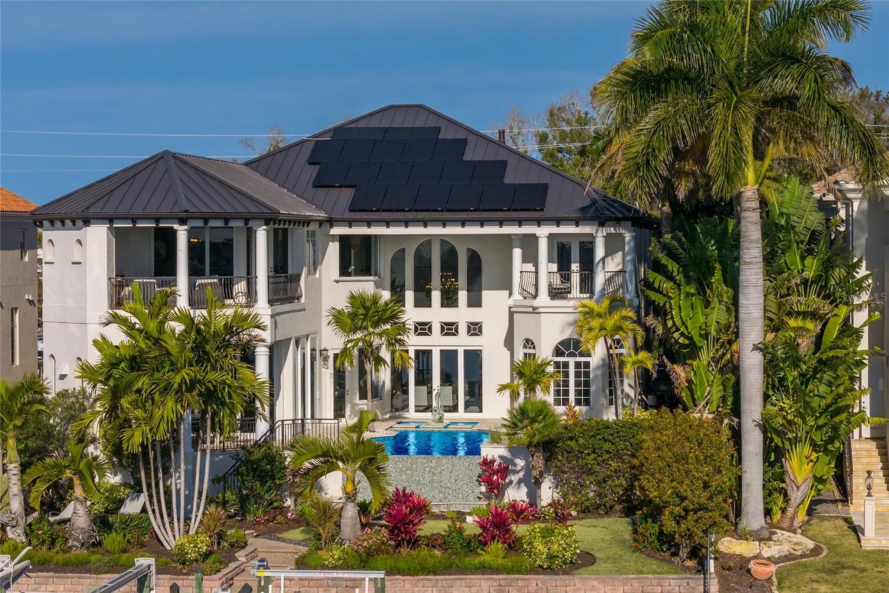 1418 John Ringling Pkwy., Sarasota, FL 34236