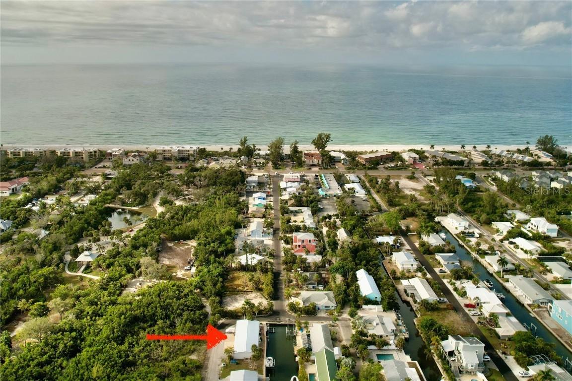 707 Saint Judes Dr. #3, Longboat Key, FL 34228