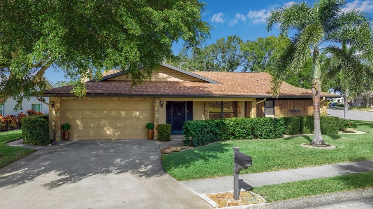 7602 3rd Ave., Bradenton, FL 34209