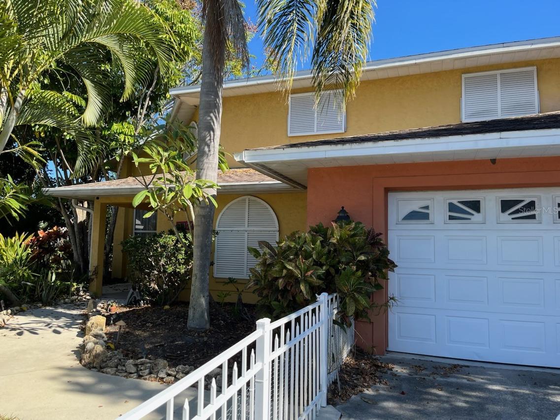 2429 Whippoorwill Cir., Sarasota, FL 34231