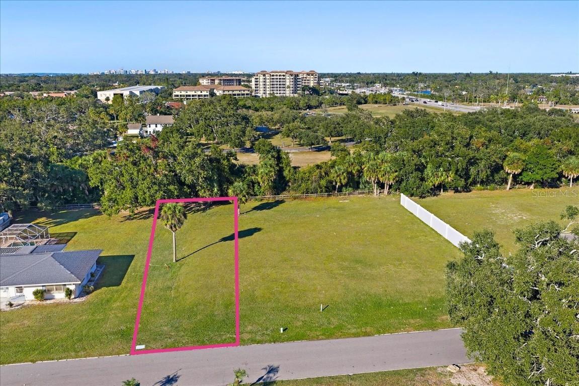 Southwood St., Sarasota, FL 34231
