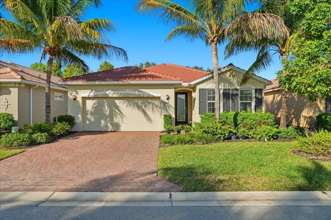 3204 Royal Gardens Ave., Fort Myers, FL 33916