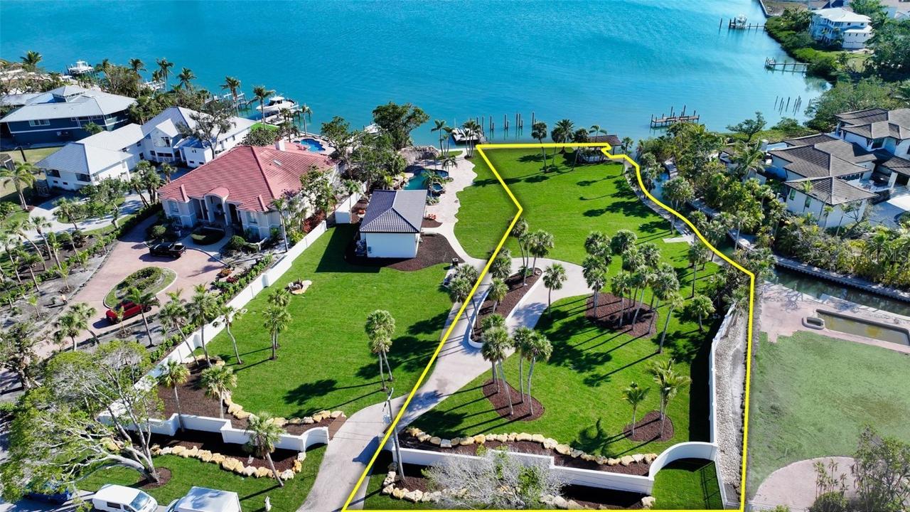 620 Freeling Dr., Sarasota, FL 34242