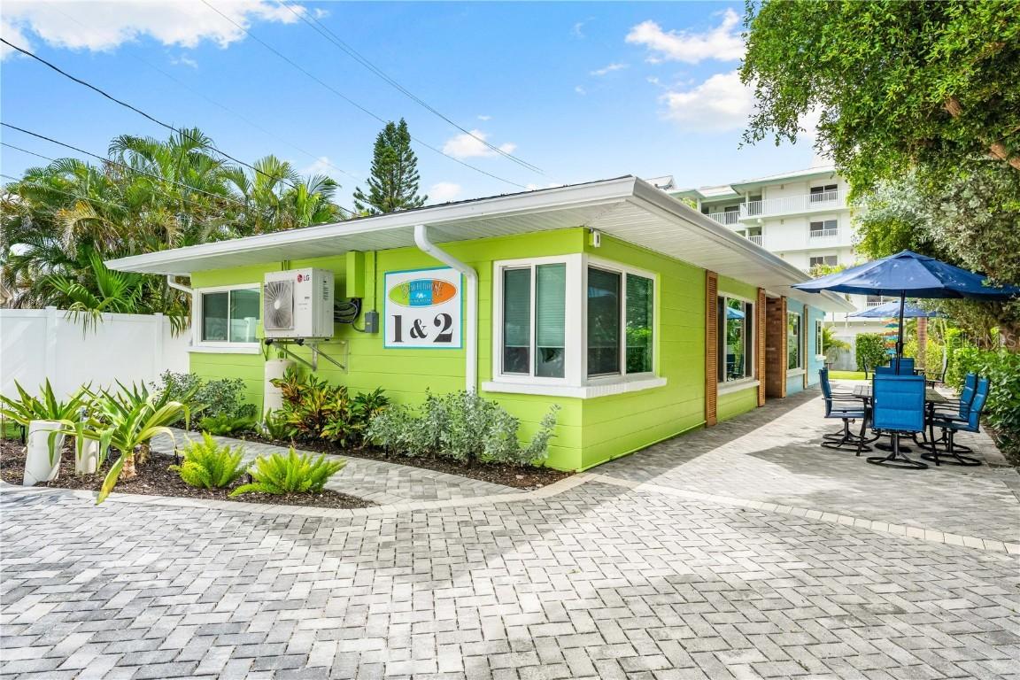 1136 Seaside Dr., Sarasota, FL 34242