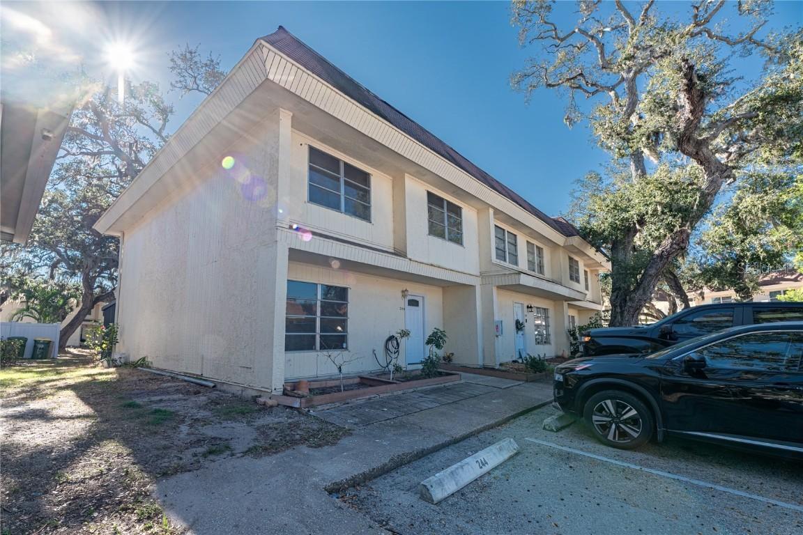244 Amherst Ave. #16, Sarasota, FL 34232