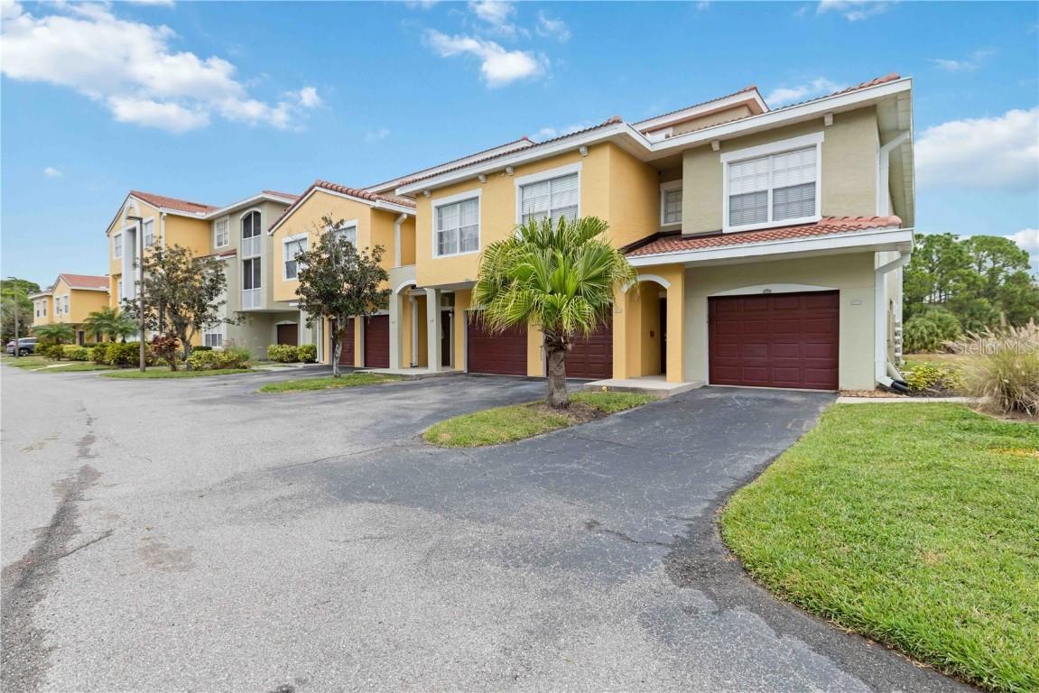 5601 Bentgrass Dr. #10-112, Sarasota, FL 34235