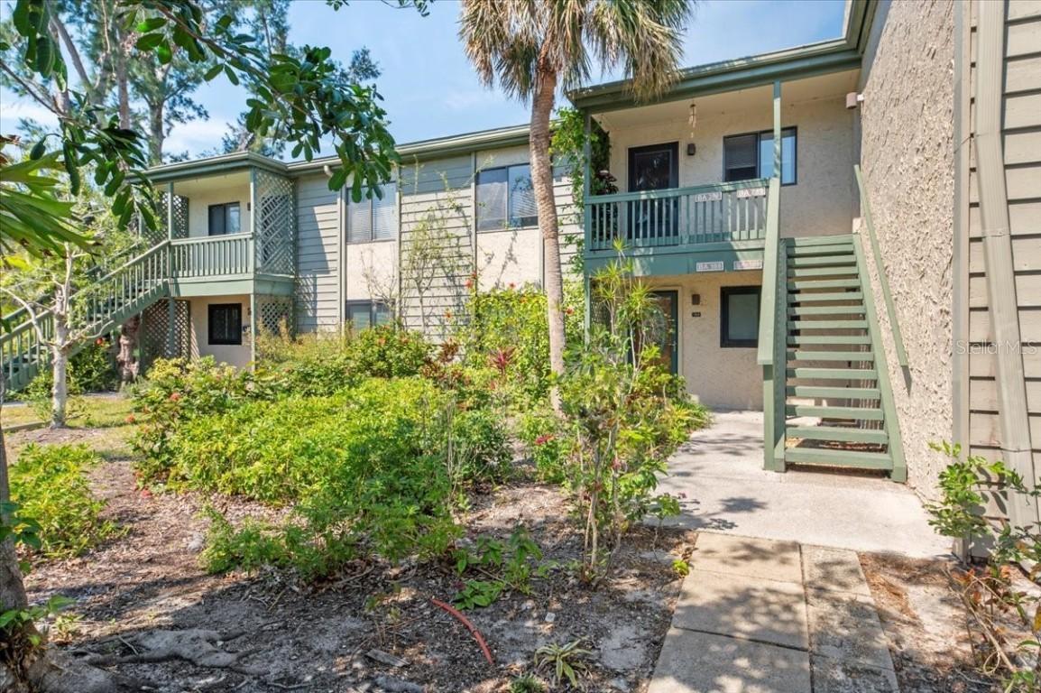 1519 Pelican Point Dr. #288, Sarasota, FL 34231