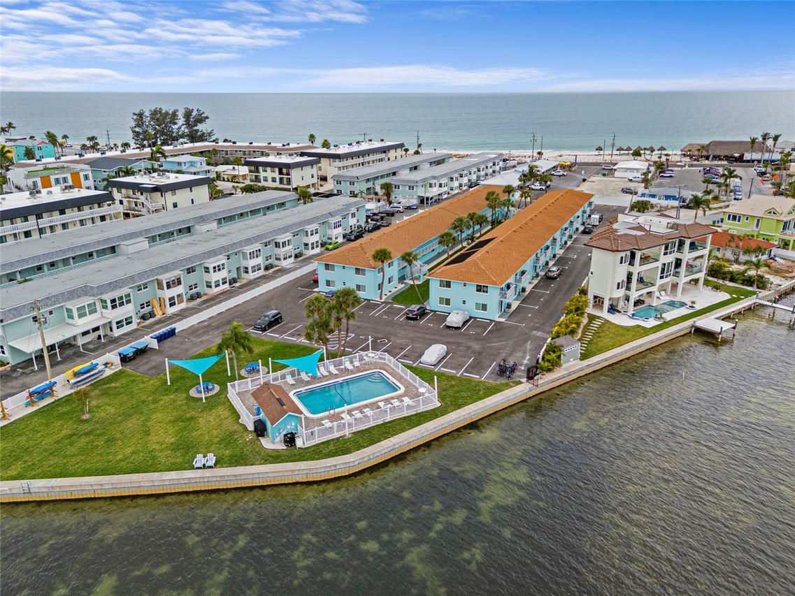 117 7th St. #23, Bradenton Beach, FL 34217