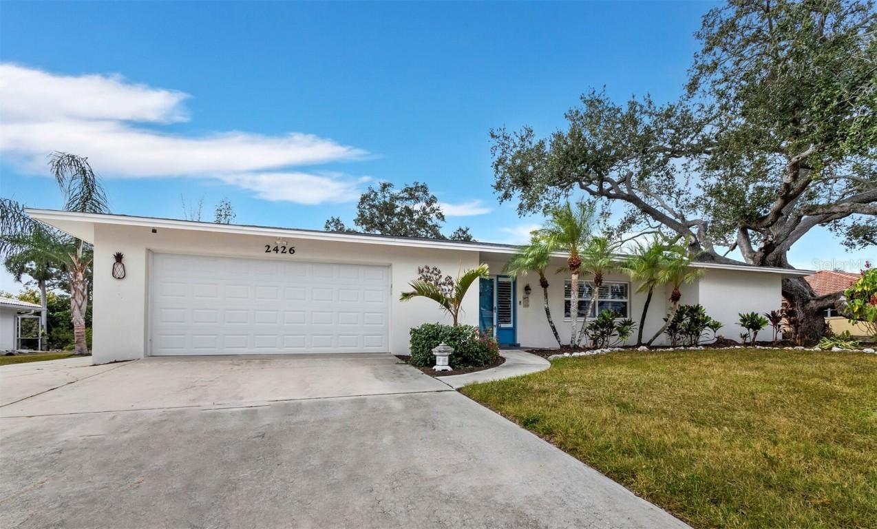 2426 River Ridge Dr., Sarasota, FL 34239