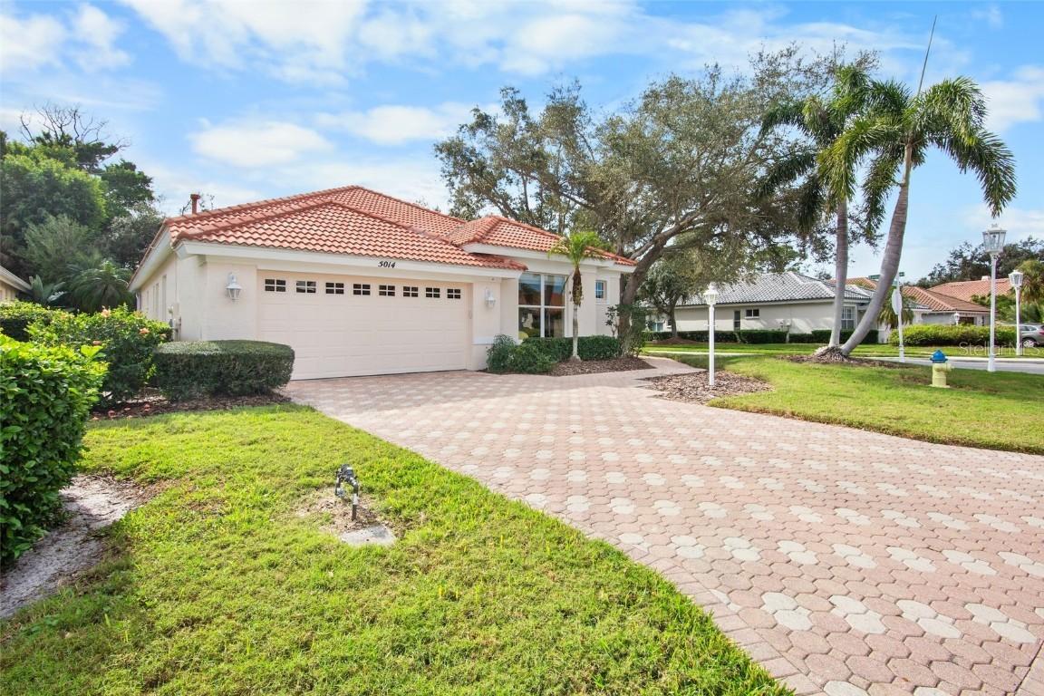 5014 Hanging Moss Ln., Sarasota, FL 34238