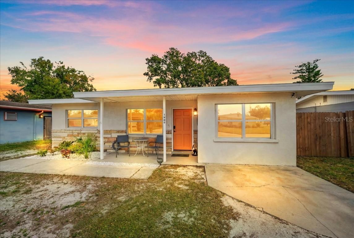 1909 27th St., Bradenton, FL 34205
