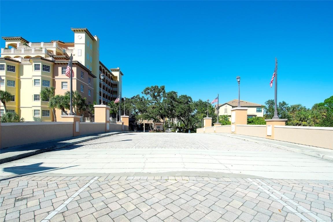 1921 Monte Carlo Dr. #603, Sarasota, FL 34231