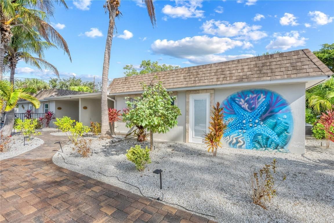 1123 Crescent St. #1123/1125, Sarasota, FL 34242