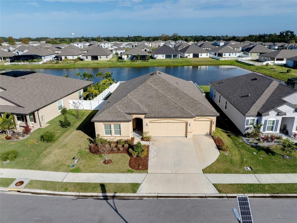 2217 Mizner Bay Ave., Bradenton, FL 34208