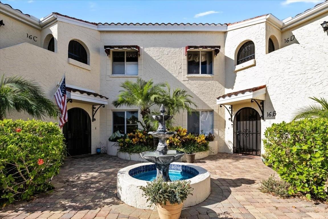 6101 34th St. #16A, Bradenton, FL 34210