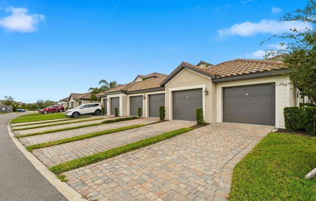 5695 Palmer Cir. #105, Bradenton, FL 34211