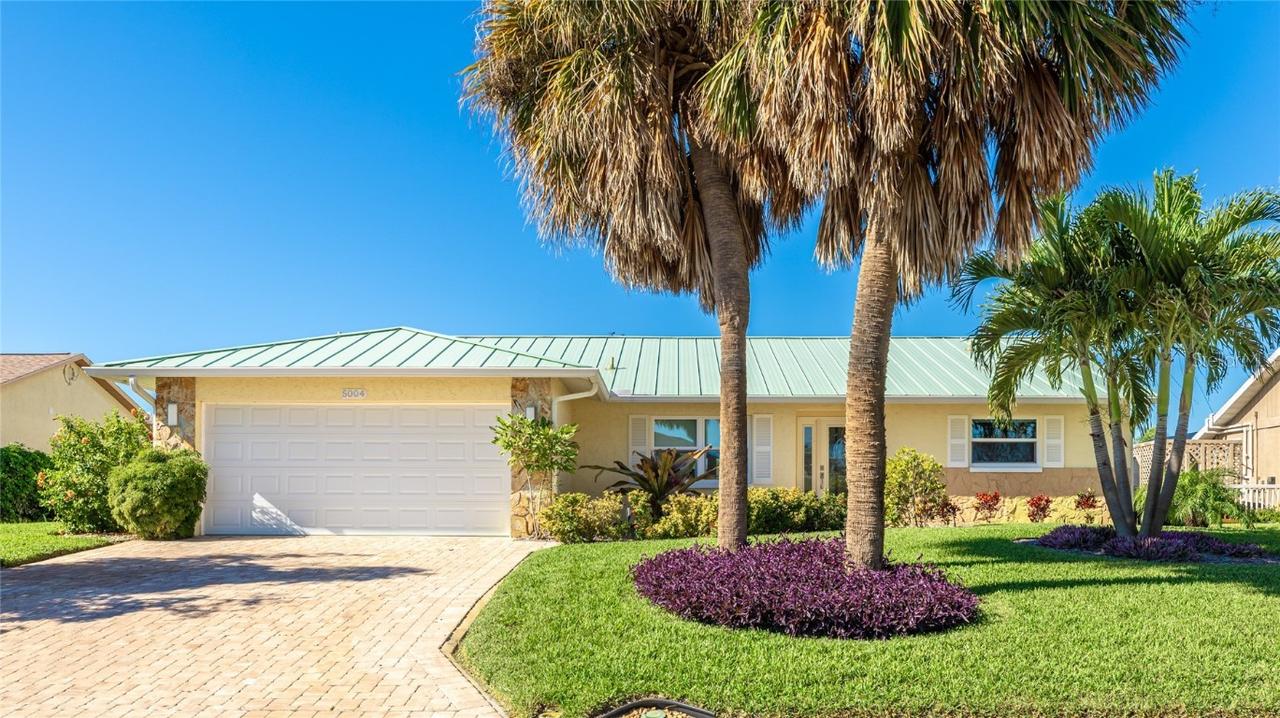 5004 Coral Lake Dr., Bradenton, FL 34210