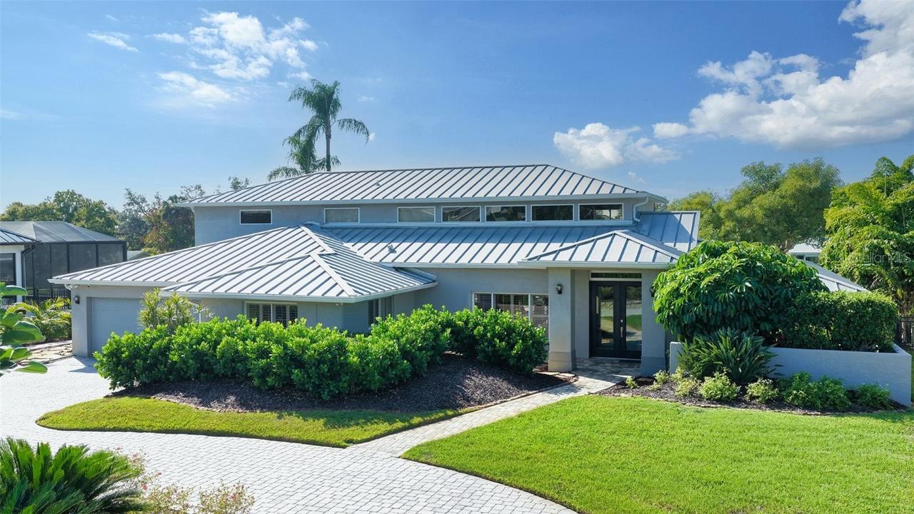 7430 Cove Ter., Sarasota, FL 34231