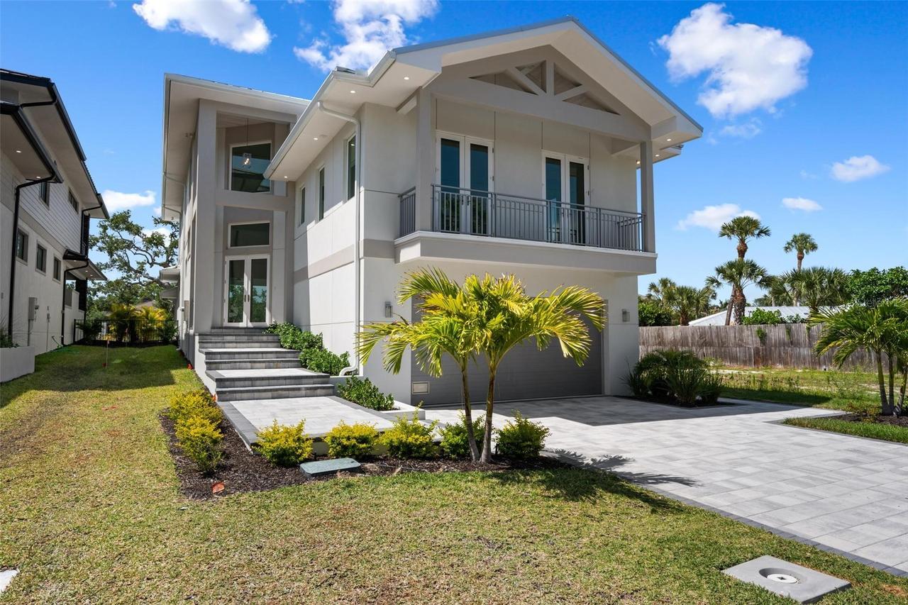 533 Venice Ln., Sarasota, FL 34242