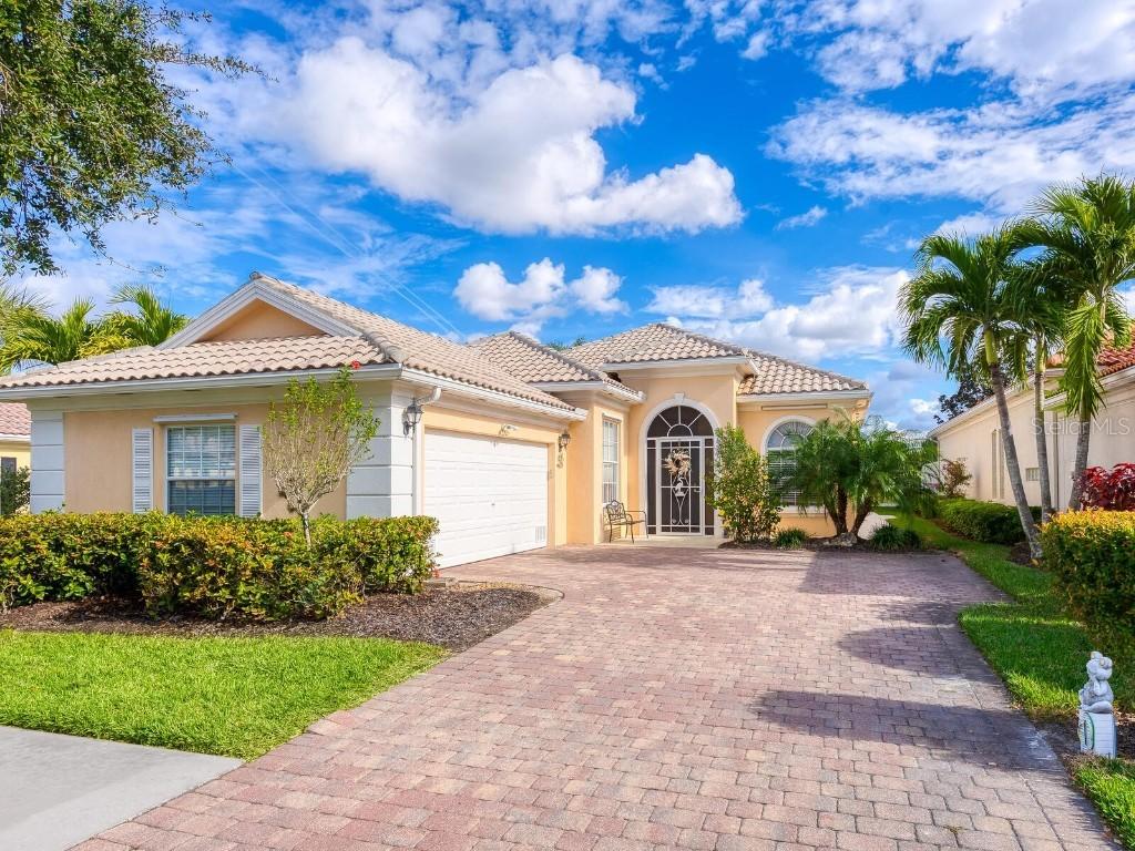 7675 Uliva Way, Sarasota, FL 34238