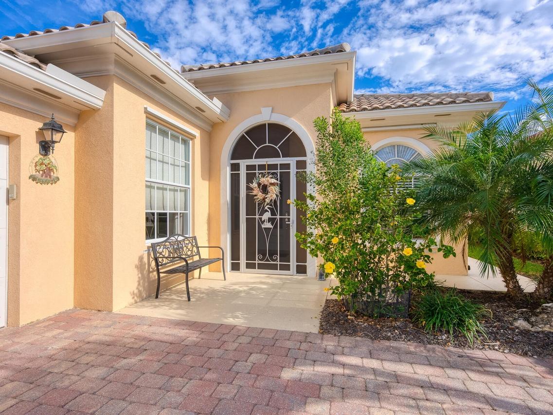 7675 Uliva Way, Sarasota, FL 34238