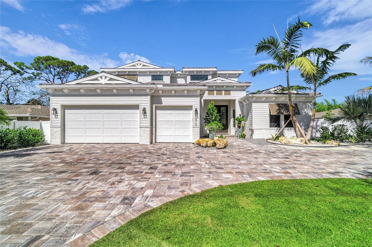 1516 S Orange Ave., Sarasota, FL 34239