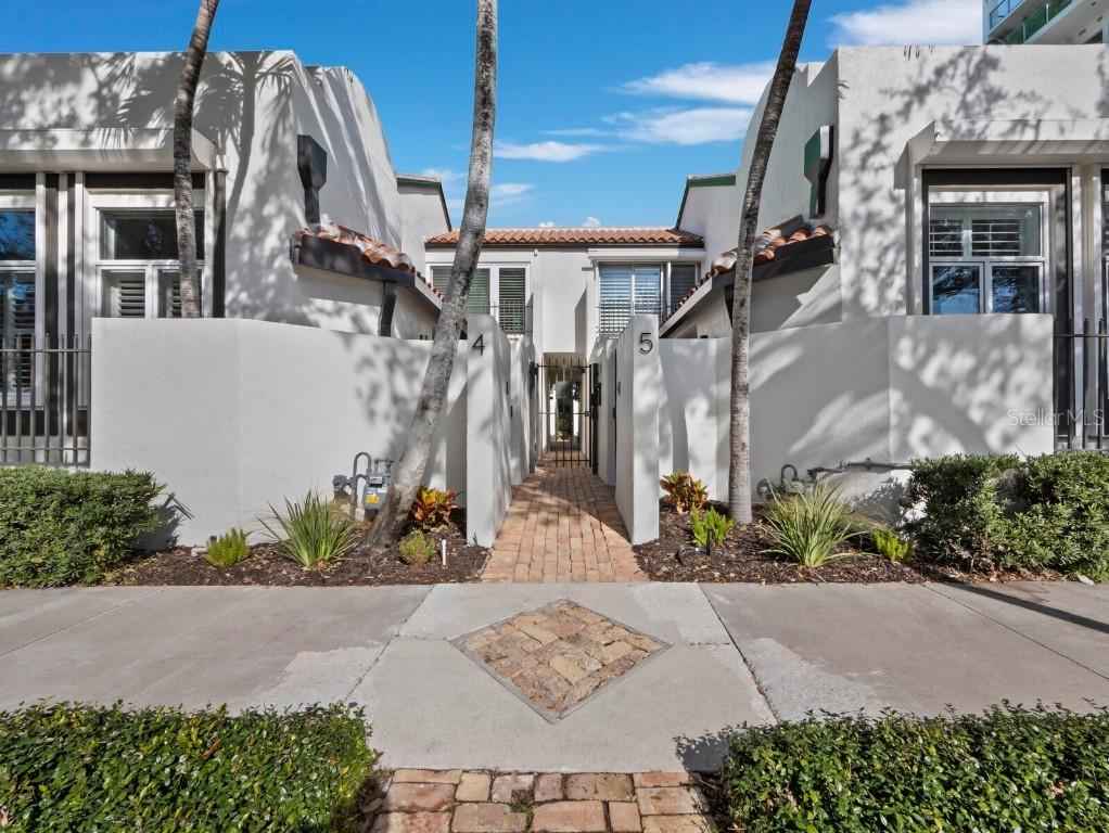 200 Cocoanut Ave. #7, Sarasota, FL 34236