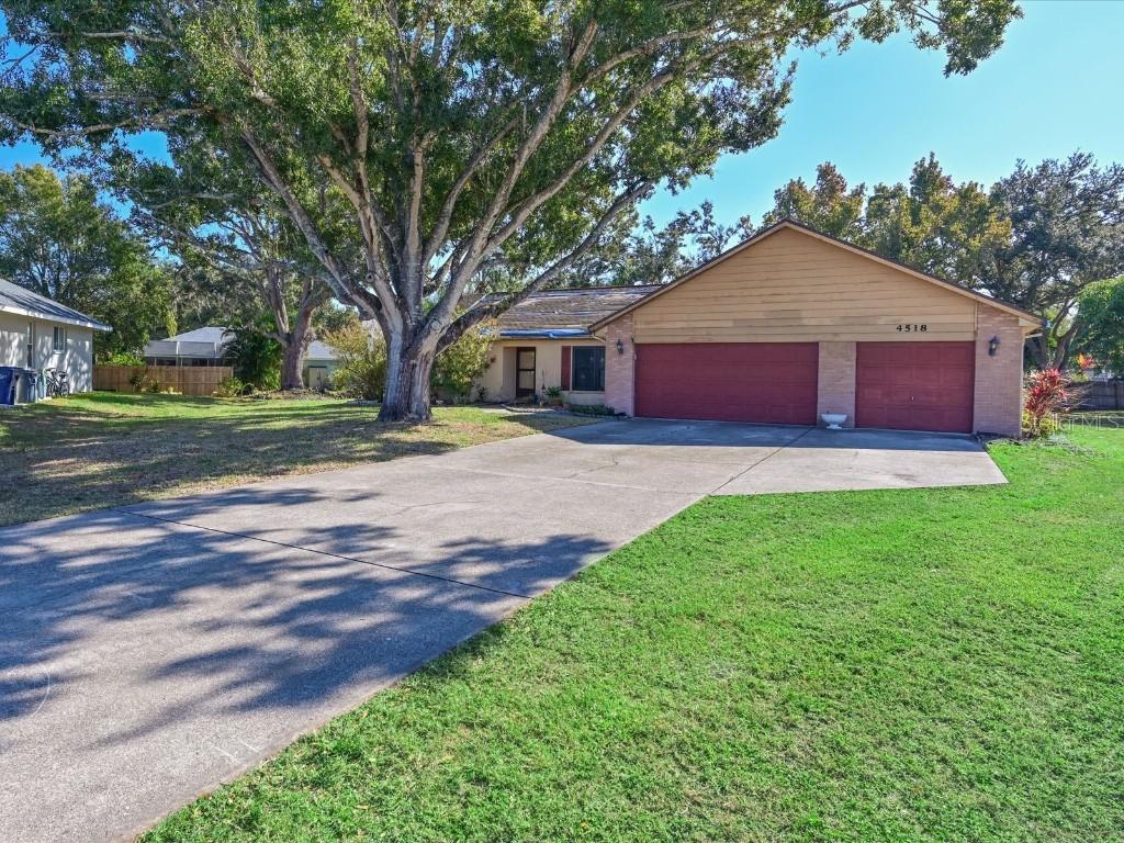 4518 30th Street Cir., Bradenton, FL 34203