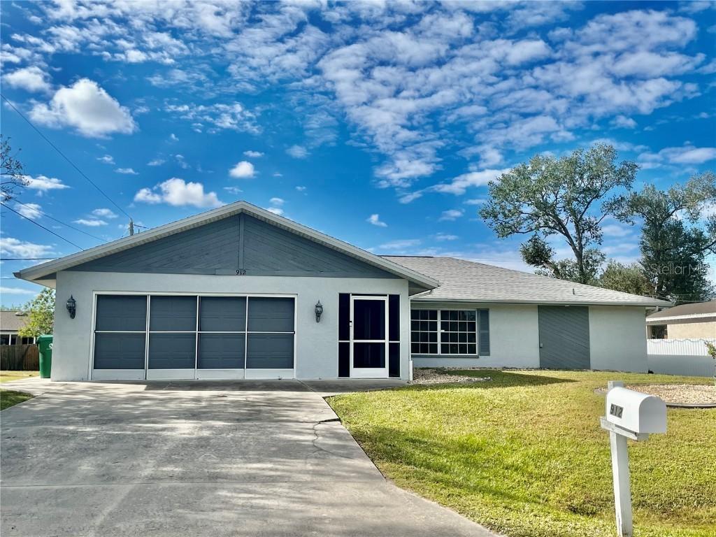 912 Columbia Ter., Port Charlotte, FL 33948