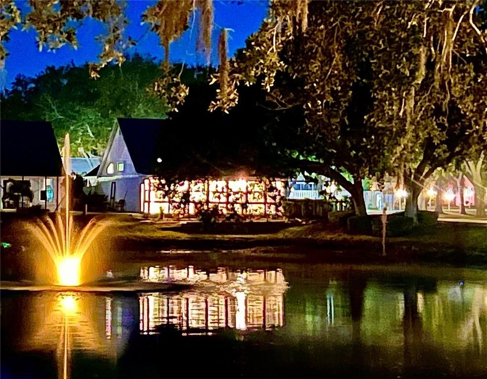 7801 Ontario Street Cir., Sarasota, FL 34243