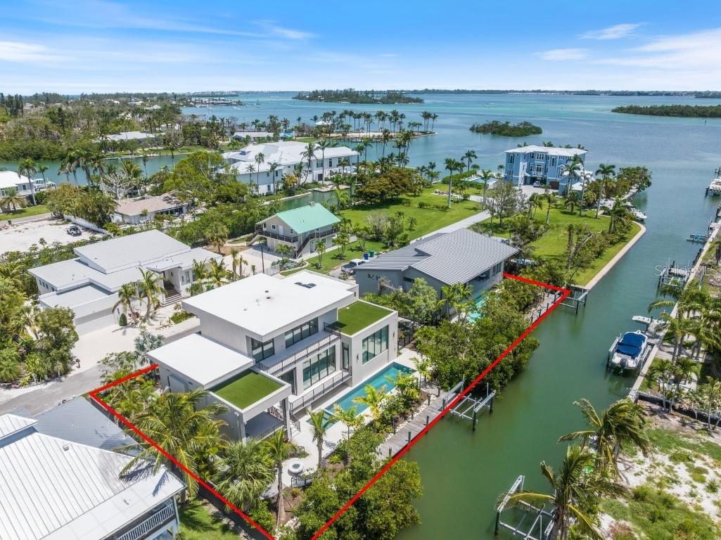590-600 De Narvaez, Longboat Key, FL 34228