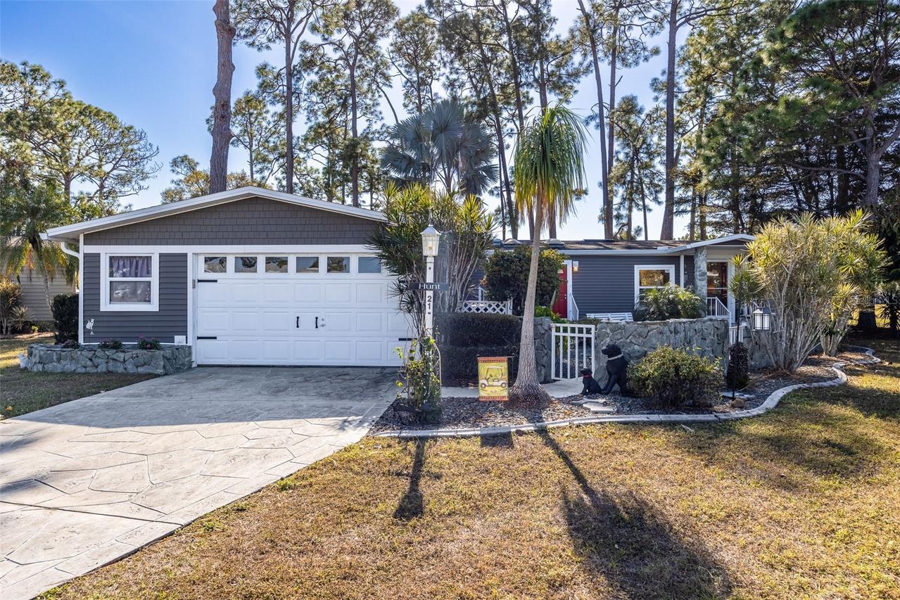 19675 Eagle Trace Ct., North Fort Myers, FL 33903