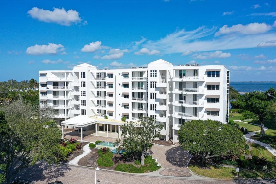 2550 Harbourside Dr. #324, Longboat Key, FL 34228