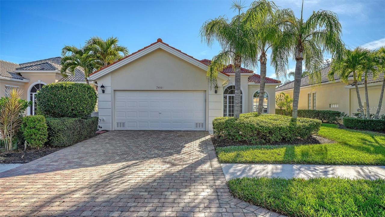 7681 Uliva Way, Sarasota, FL 34238