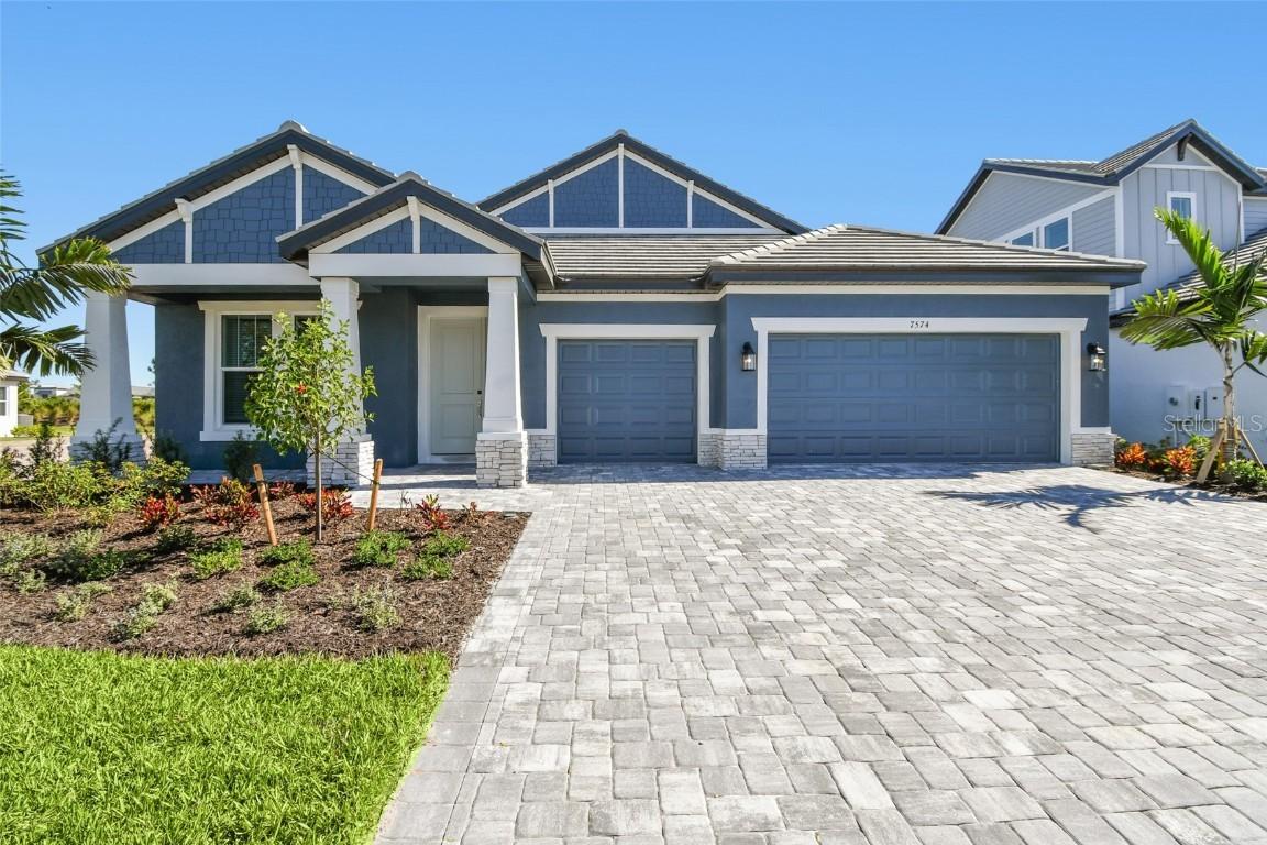 7574 Seahawk Ave., Sarasota, FL 34241