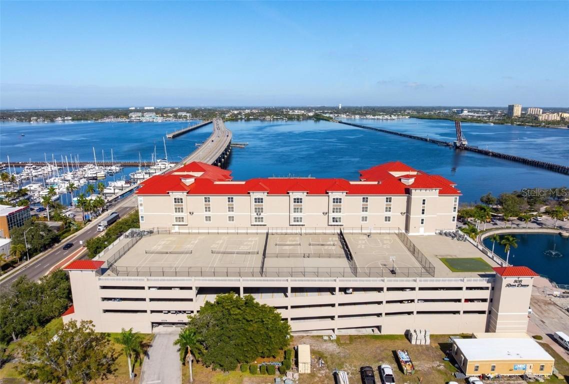 808 3rd Ave. #402, Bradenton, FL 34205