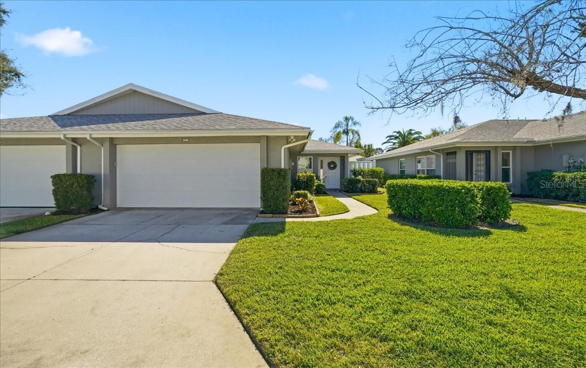 3908 Center Gate Cir. #27, Sarasota, FL 34233