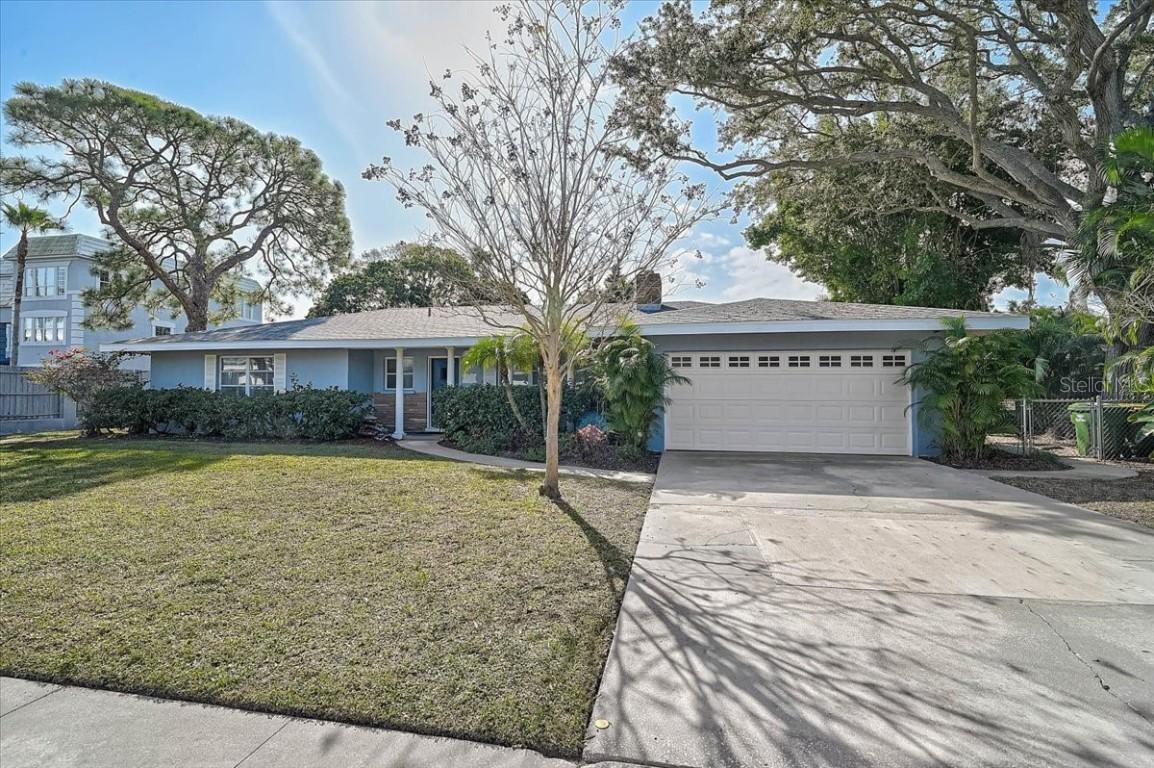 1958 Morris St., Sarasota, FL 34239