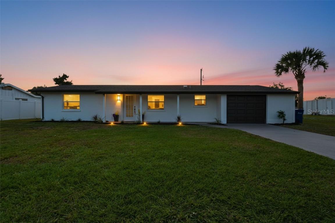 121 Sandhurst Dr., Venice, FL 34293