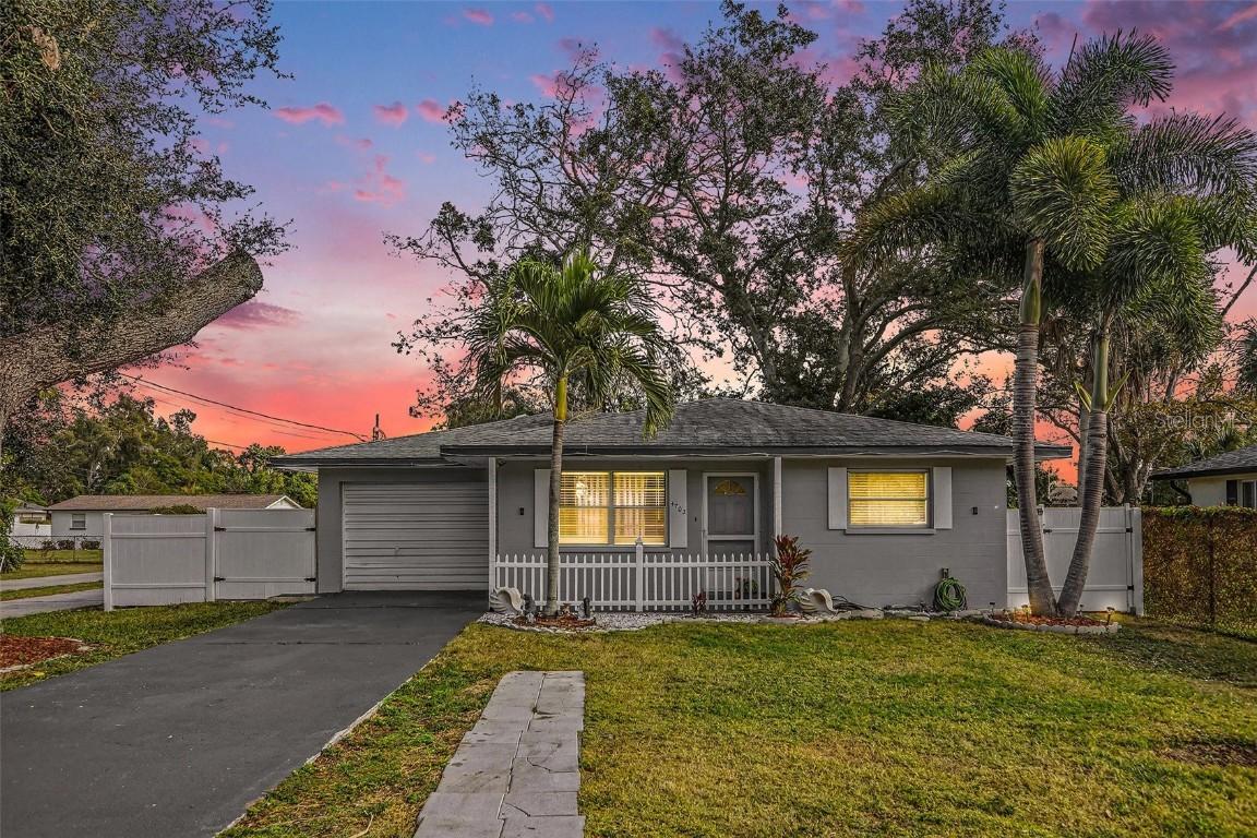 4703 33rd St., Bradenton, FL 34207