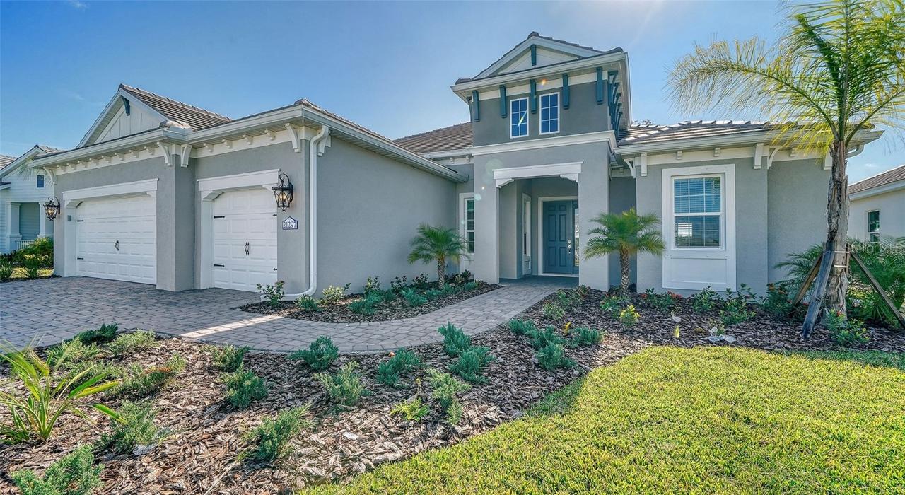 21297 Holmes Cir., Venice, FL 34293