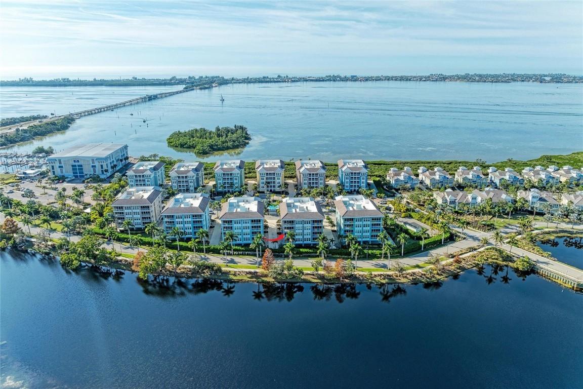 383 Aruba Cir. #203, Bradenton, FL 34209