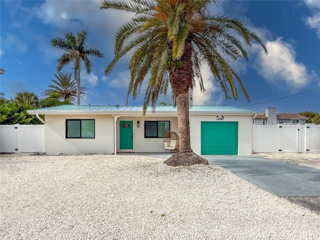 208 84th St., Holmes Beach, FL 34217