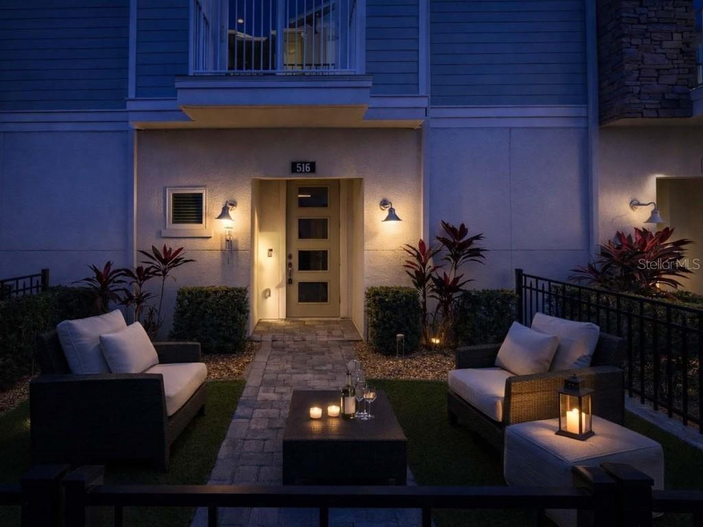 516 Laurel Park Dr., Sarasota, FL 34236