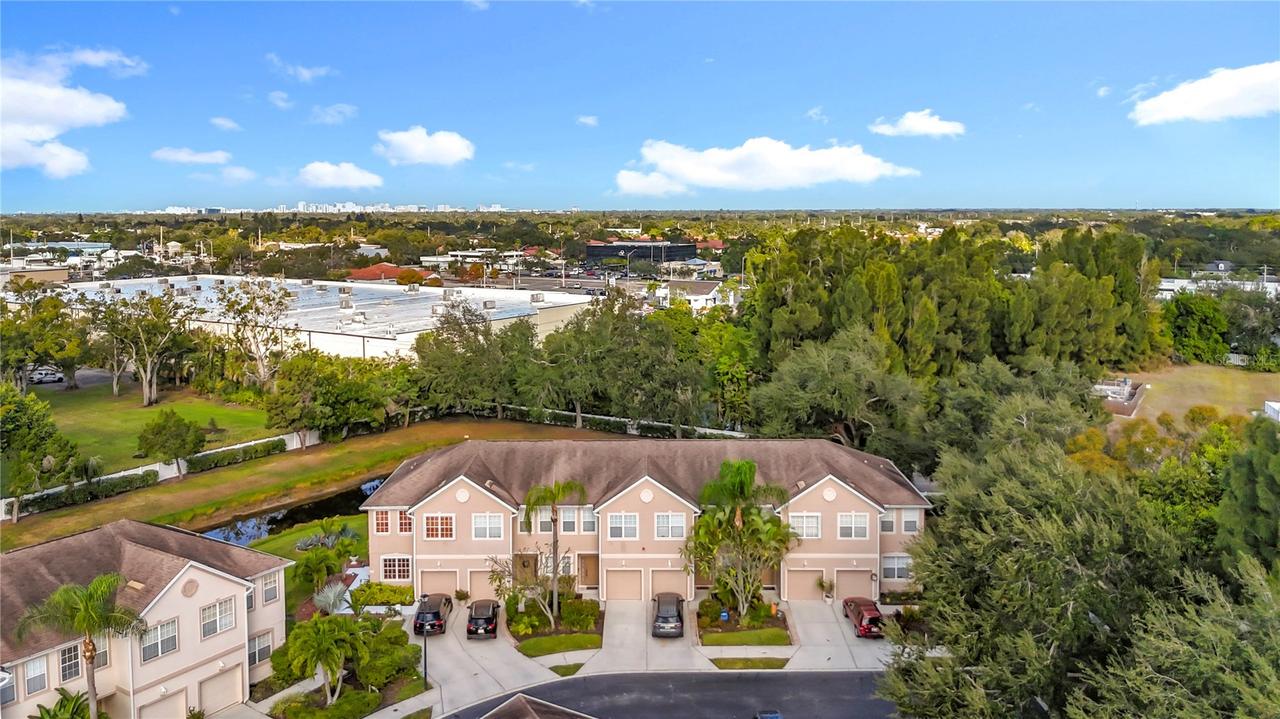 3884 Deberry Dr., Sarasota, FL 34233