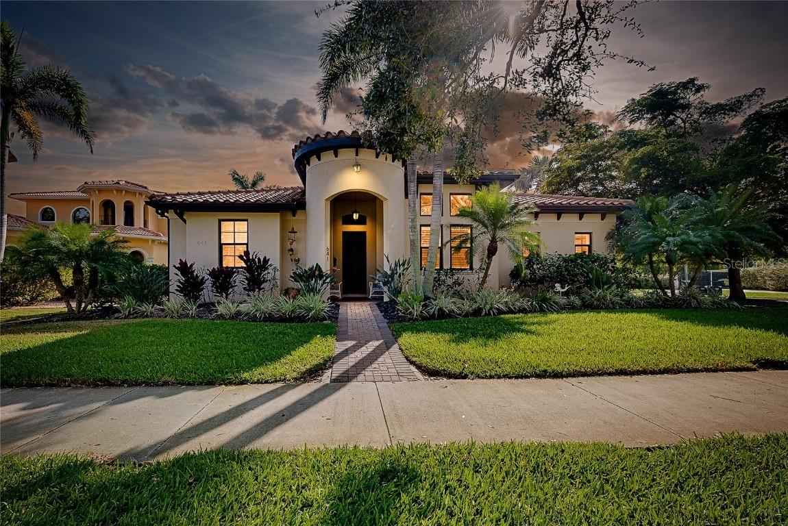 641 W Venice Ave., Venice, FL 34285